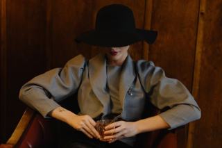 Morphologie en V avec du ventre : s'habiller avec style